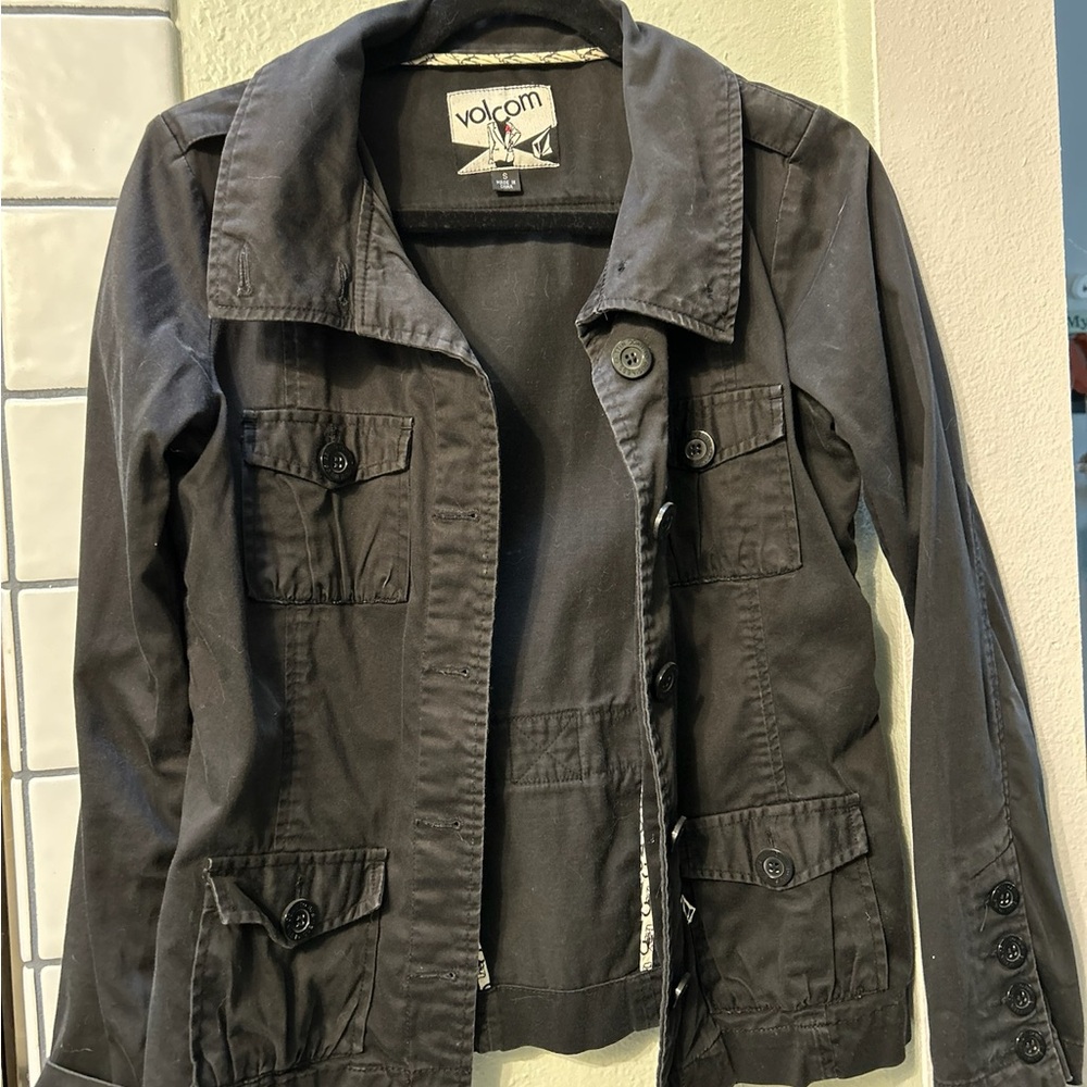 Volcom Women's Utility Jacket in Black | Size S